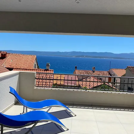 アパート Penthouse Vanja ボル