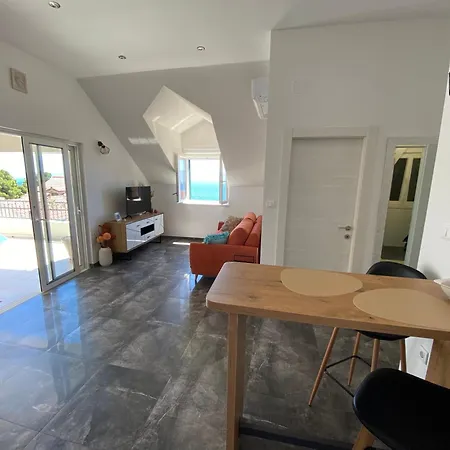 Apartman Penthouse Vanja Bol