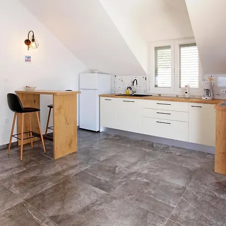 Penthouse Vanja *